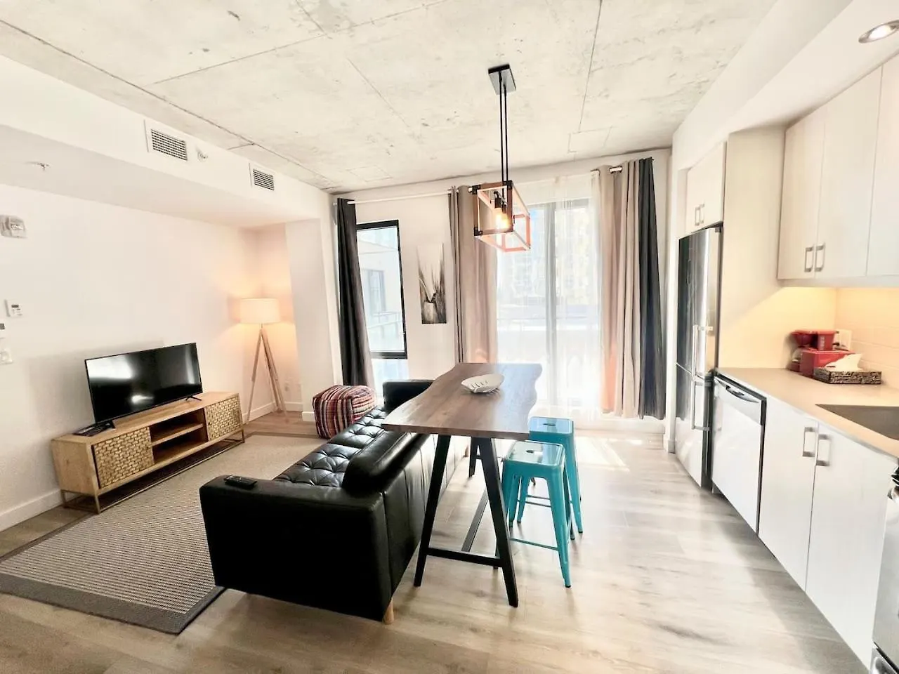 Amazing Loft In Montreal Old Portc Zm9 Apartment