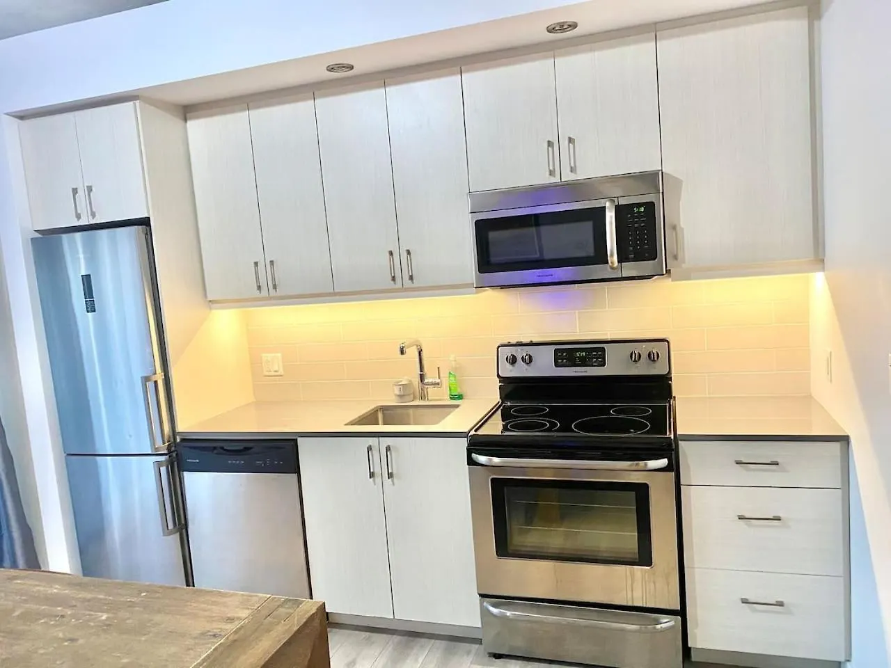 Amazing Loft In Montreal Old Portc Zm9 Apartment Canada